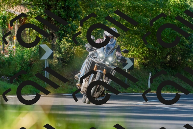 20250928102707_-R028199_r2