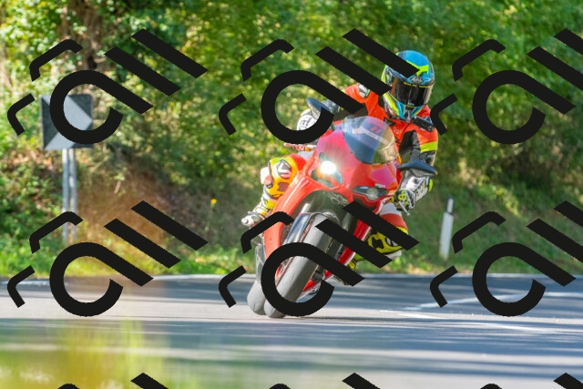 20250928110621_-R028609_r2