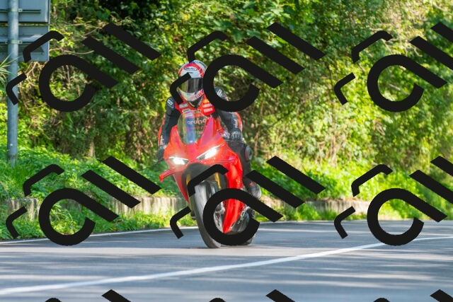 20250928111738_-R028697_r2