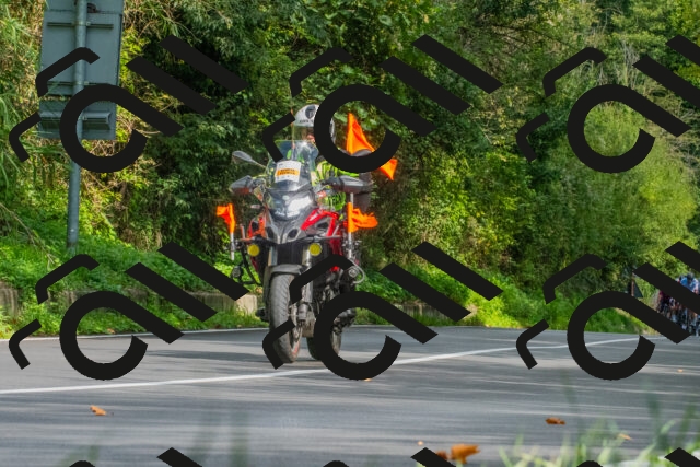 20250928120702_-R028853_r2