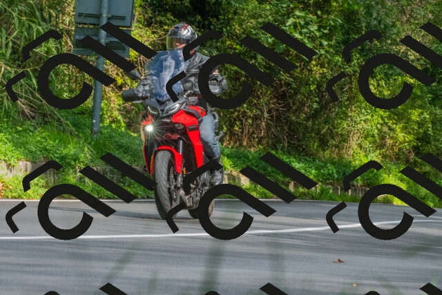 20250928120852_-R028918_r2