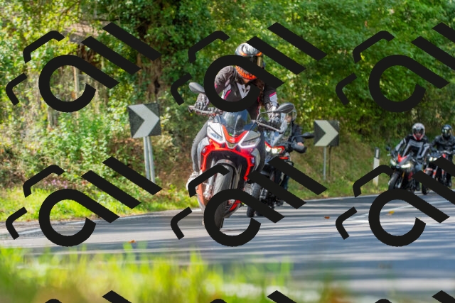 20250928121002_-R028958_r2