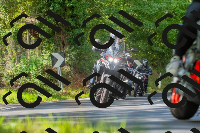 20250928121003_-R028961_r2