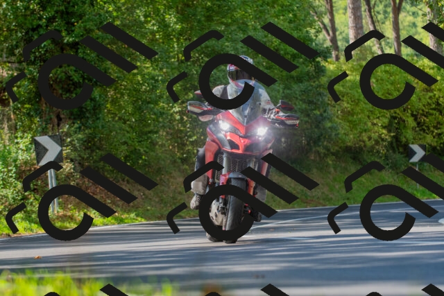 20250928121006_-R028971_r2