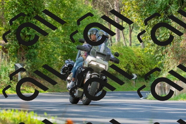 20250928121029_-R028985_r2