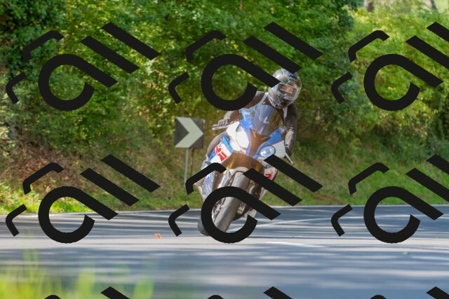 20250928121052_-R029010_r2