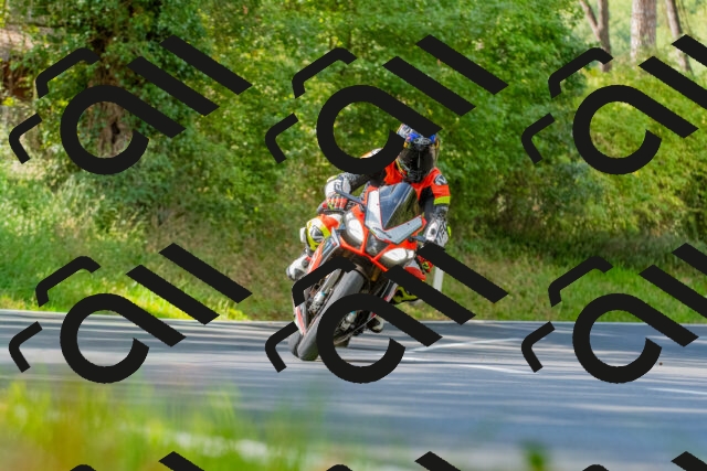 20250928121316_-R029052_r2