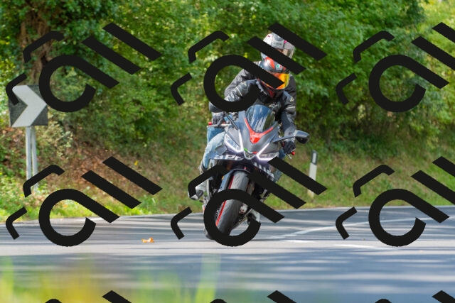 20250928121855_-R029079_r2