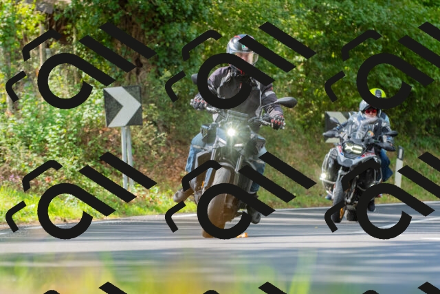 20250928121905_-R029086_r2