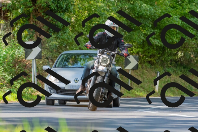 20250928122844_-R029130_r2