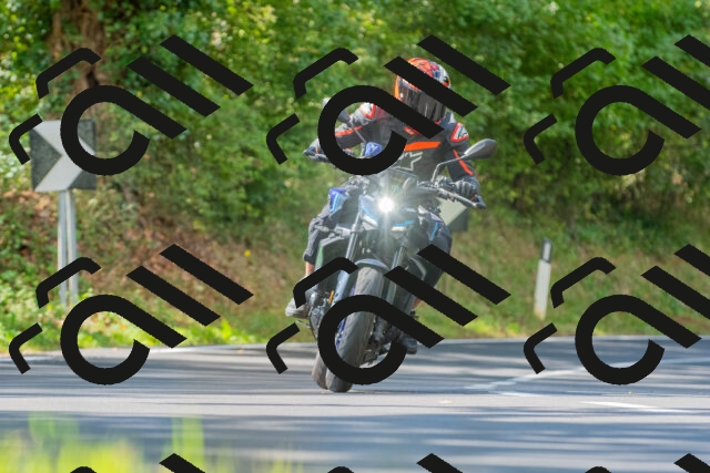 20250928122946_-R029134_r2