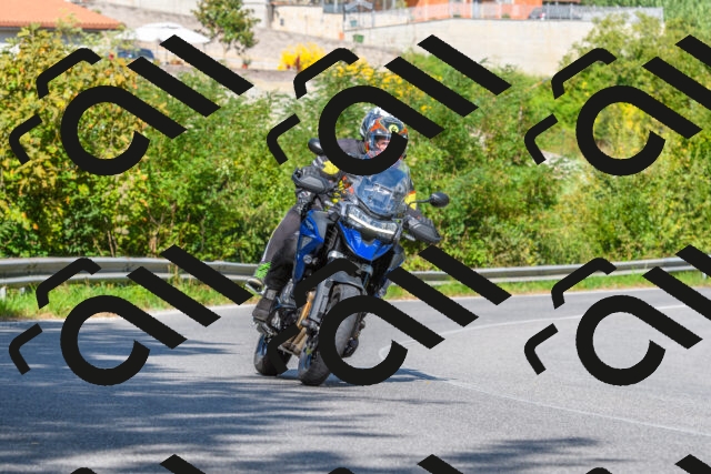 20250928110038-R01_5883_r1