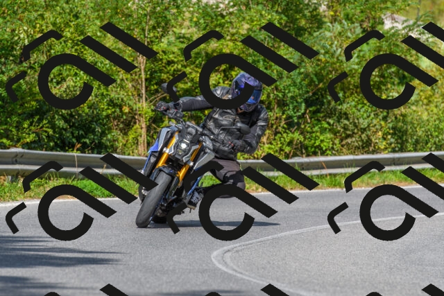 20250928111049-R01_6025_r1