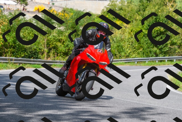 20250928111058-R01_6034_r1