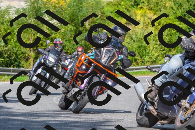 20250928111248-R01_6048_r1