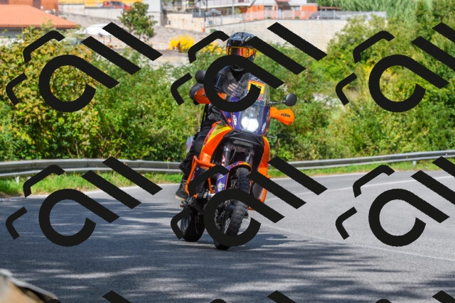 20250928111352-R01_6068_r1