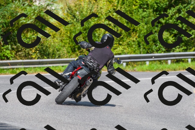 20250928111616-R01_6076_r1