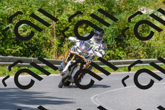 20250928111624-R01_6080_r1