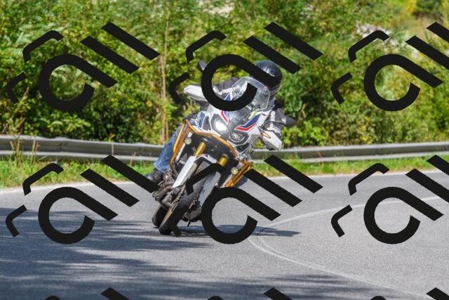 20250928111624-R01_6081_r1