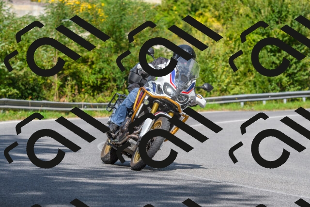 20250928111625-R01_6082_r1