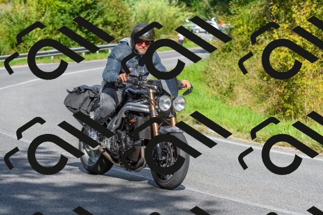 20250928111905-R01_6105_r1