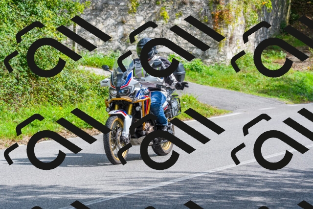 20250928123141-R01_6963_r1