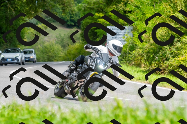 20250928124954-R01_7034_r1