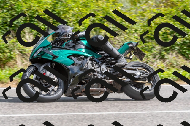 20250928125104-R01_7042_r1