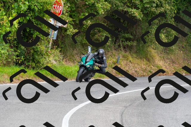 20250928125750-R01_7133_r1