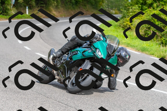 20250928125752-R01_7151_r1