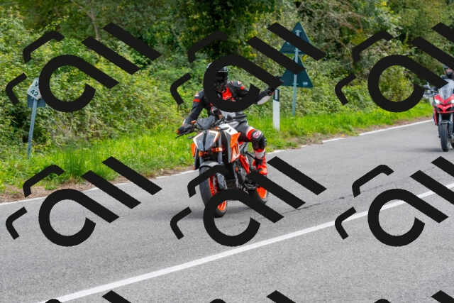 20250928125833-R01_7159_r1