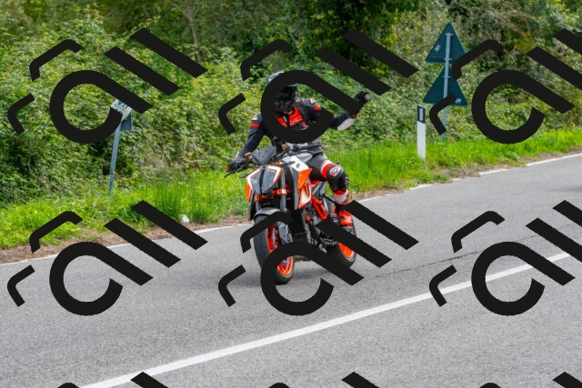 20250928125833-R01_7160_r1