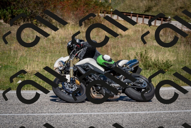 202510041201-DSC_7571_c2