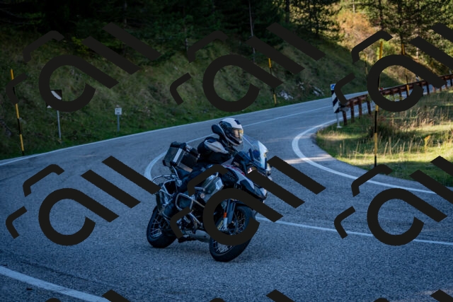 202510041241-DSC_7794_c2