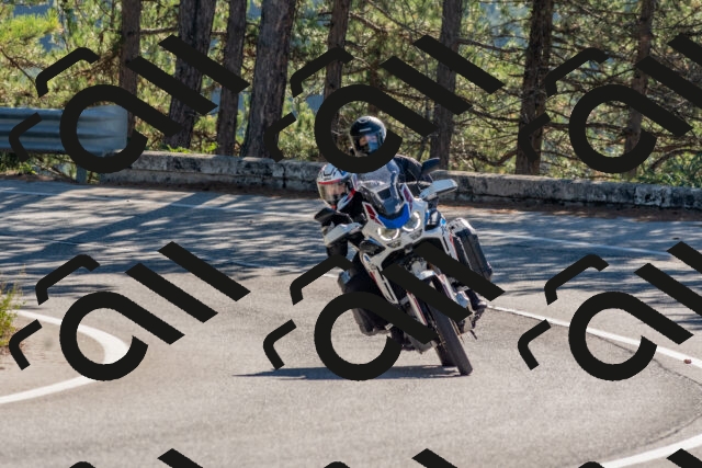 202510041033-DSC_6181_c4_