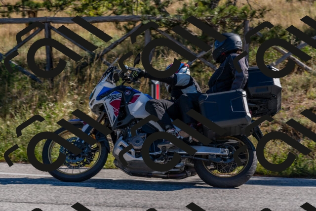 202510041033-DSC_6185_c4_