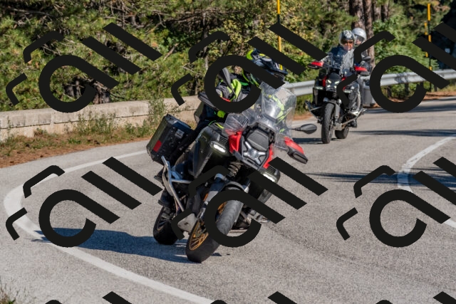 202510041057-DSC_6221_c4_