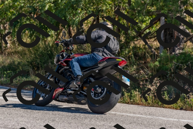 202510041117-DSC_6256_c4_