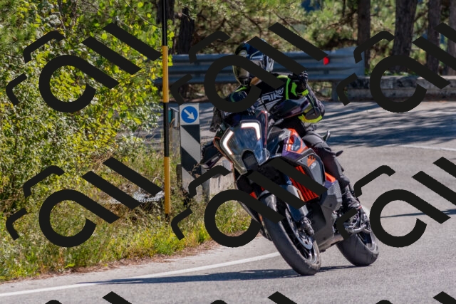 202510041140-DSC_6272_c4_