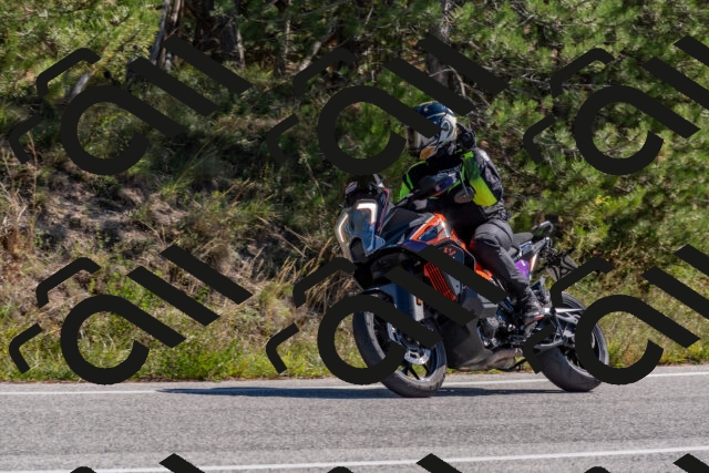 202510041140-DSC_6274_c4_