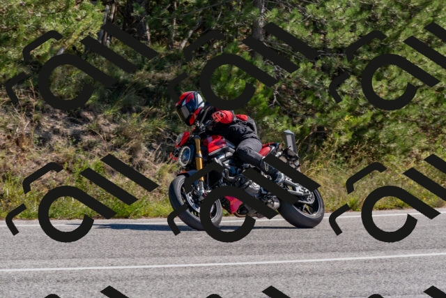 202510041140-DSC_6276_c4_