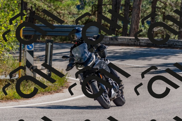 202510041147-DSC_6295_c4_