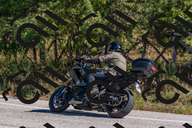 202510041147-DSC_6299_c4_