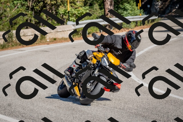 202510041206-DSC_6421_c4_