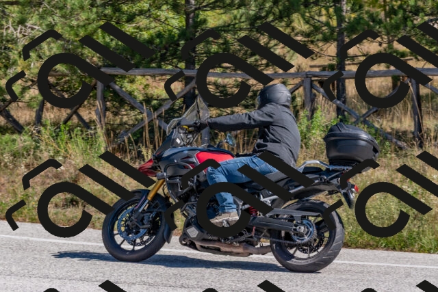 202510041217-DSC_6488_c4_