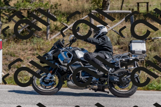 202510041236-DSC_6586_c4_