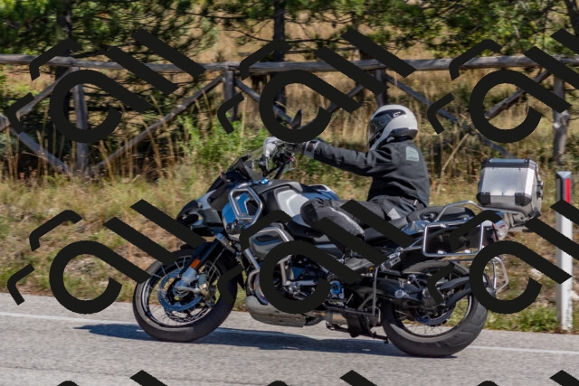 202510041236-DSC_6587_c4_