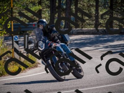 20251011110404-_5006413_am_