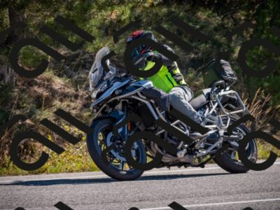 20251011110823-_5006430_am_