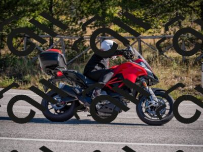 20251011111921-_5006493_am_